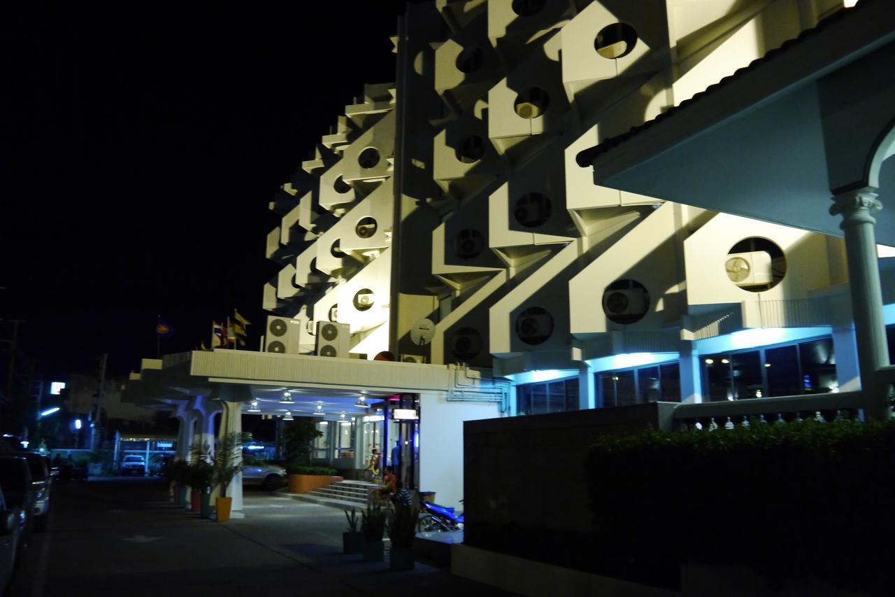 Lertnimit Hotel Chaiyaphum Eksteriør bilde