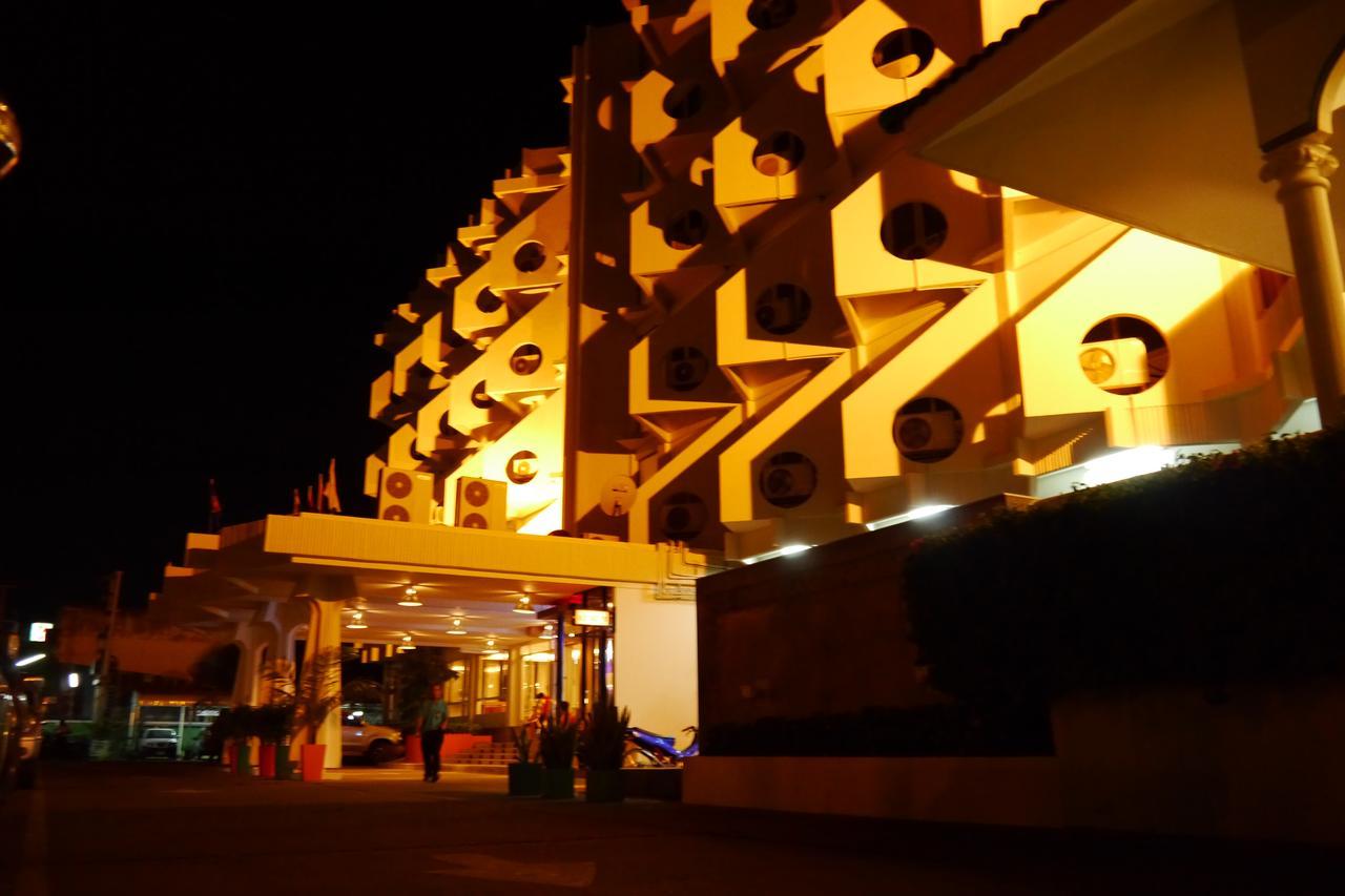 Lertnimit Hotel Chaiyaphum Eksteriør bilde
