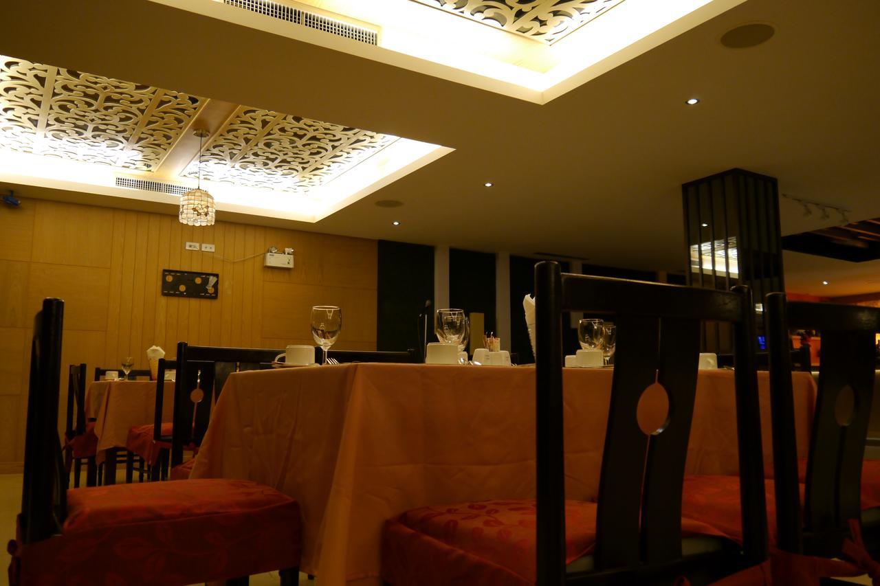 Lertnimit Hotel Chaiyaphum Eksteriør bilde